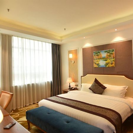 Hong Van Grand Hotel Mong Cai Dış mekan fotoğraf