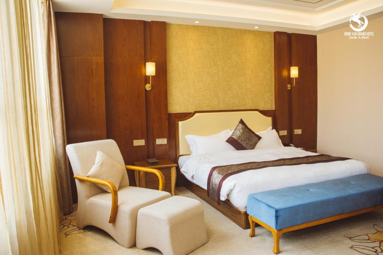 Hong Van Grand Hotel Mong Cai Dış mekan fotoğraf