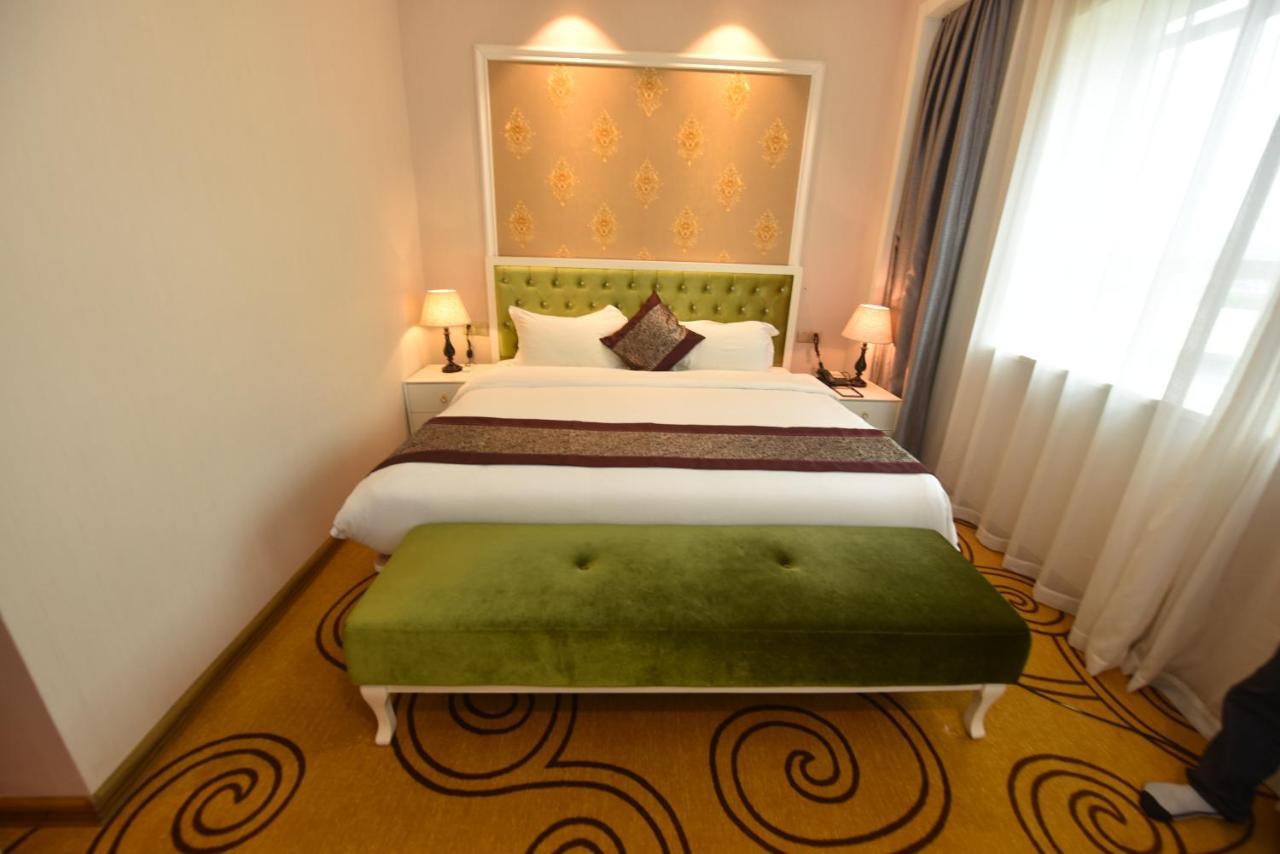 Hong Van Grand Hotel Mong Cai Dış mekan fotoğraf