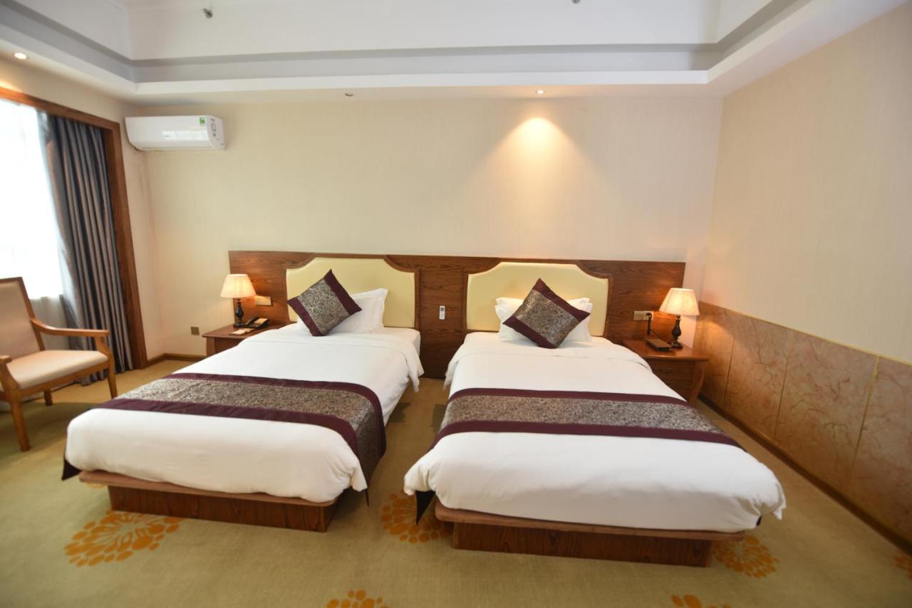 Hong Van Grand Hotel Mong Cai Dış mekan fotoğraf