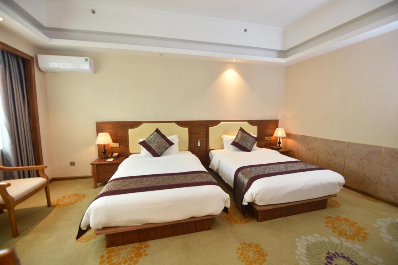 Hong Van Grand Hotel Mong Cai Dış mekan fotoğraf