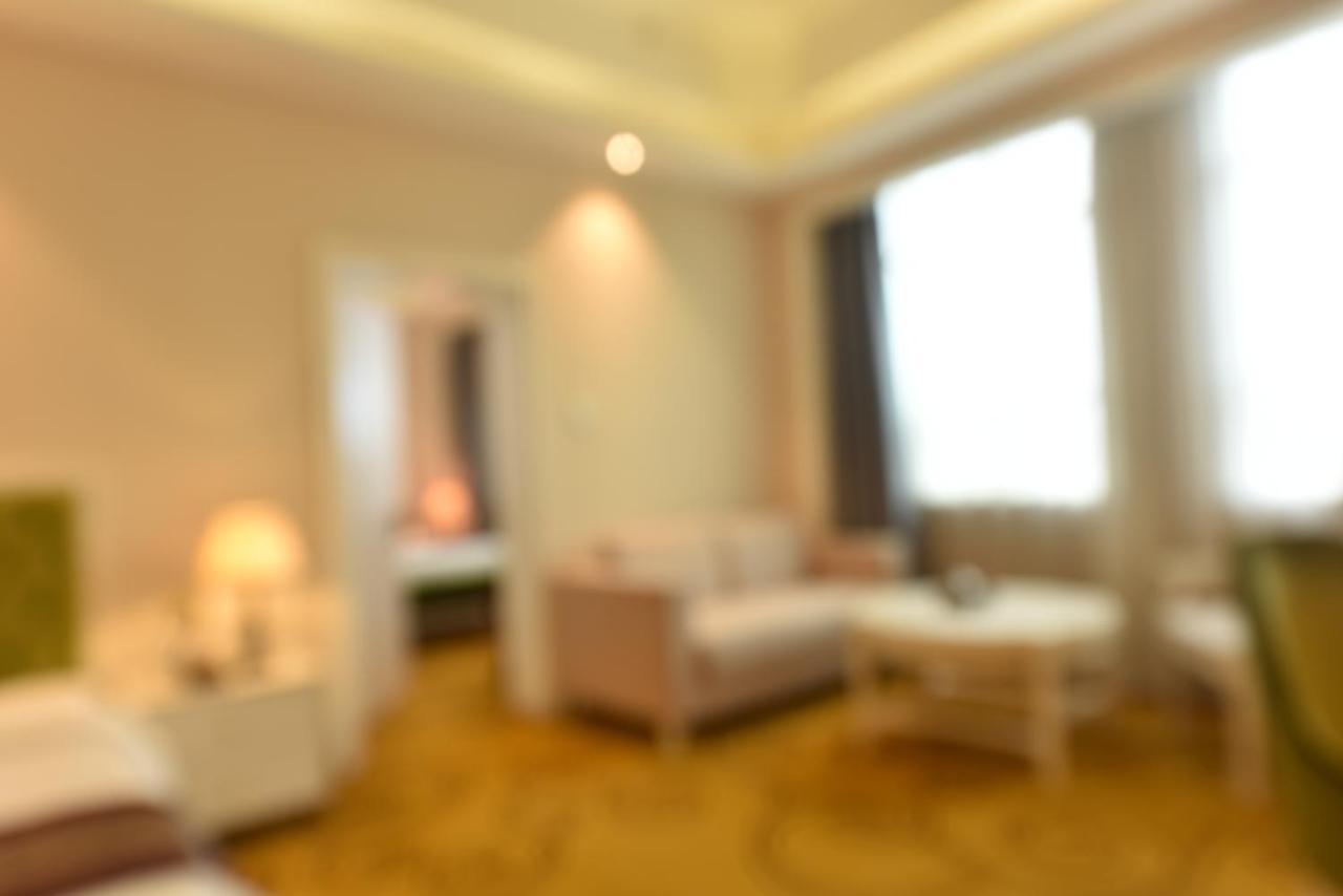 Hong Van Grand Hotel Mong Cai Dış mekan fotoğraf