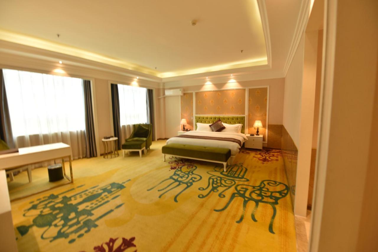 Hong Van Grand Hotel Mong Cai Dış mekan fotoğraf