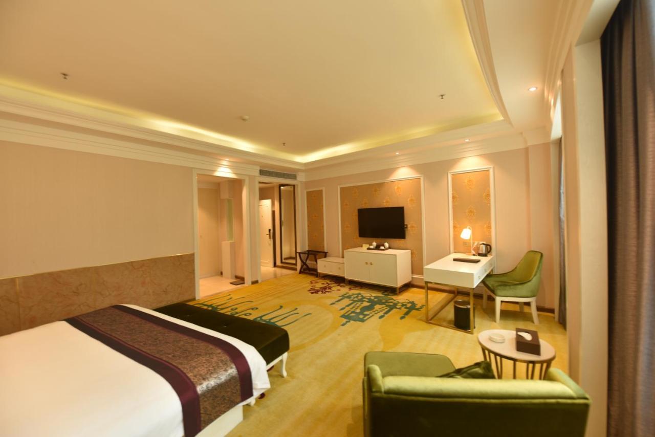 Hong Van Grand Hotel Mong Cai Dış mekan fotoğraf