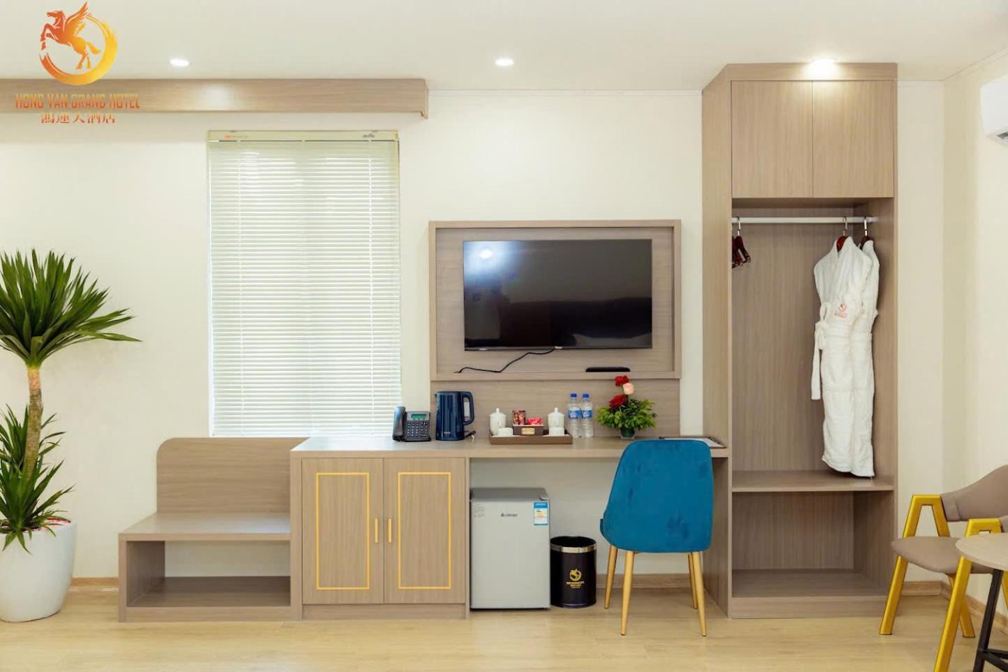 Hong Van Grand Hotel Mong Cai Dış mekan fotoğraf